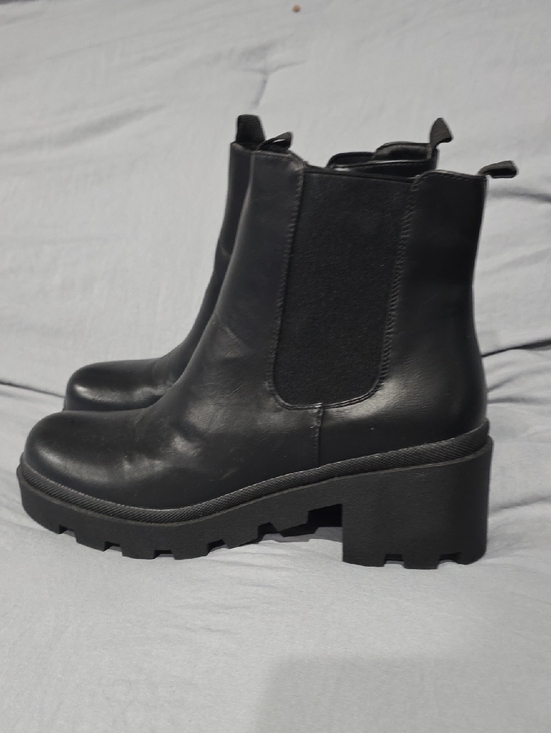 Pierre Dumas Shoes - Pierre Dumas Black Chunky‎ Chelsea Platform Booties